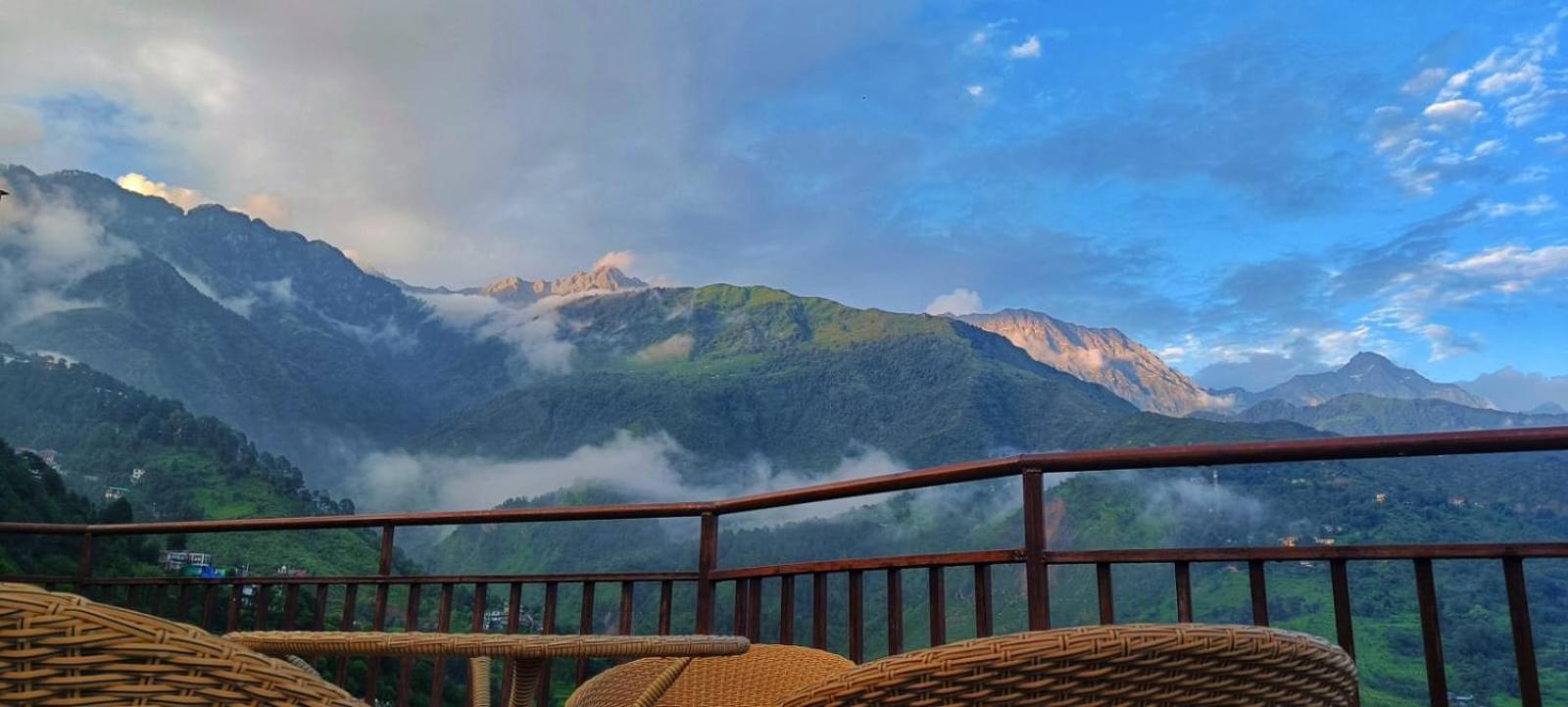 Отель Mountain Heaven Mcleodganj Дармсала Экстерьер фото